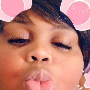 Meet your Posher, Jeanean